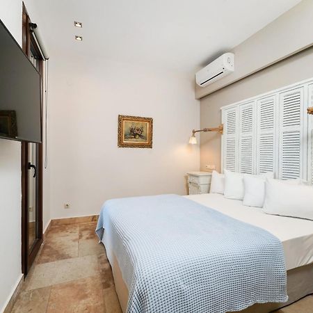 Agorastos Suites Koinira Exterior photo